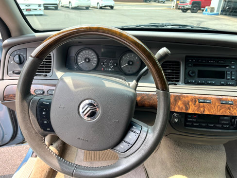 Used 2009 Mercury Grand Marquis LS image 12