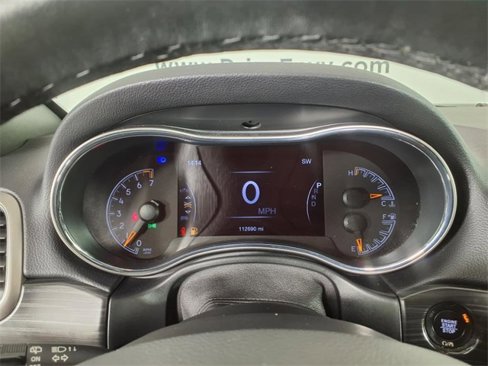 Used 2019 Jeep Grand Cherokee Altitude image 24