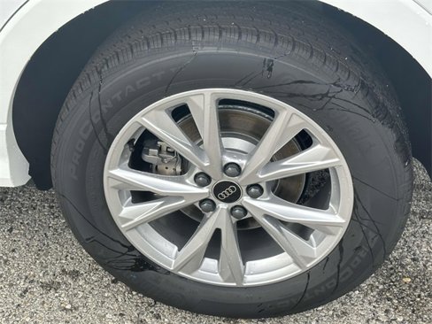 New 2025 Audi Q3 2.0T Premium image 4