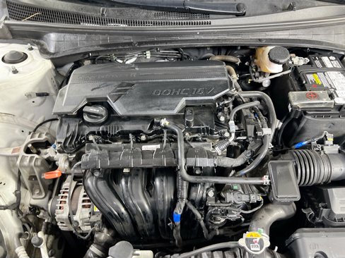 Used 2023 Hyundai Elantra SEL image 28