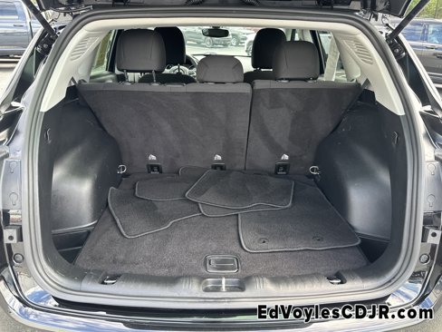 Used 2018 Jeep Compass Sport image 23
