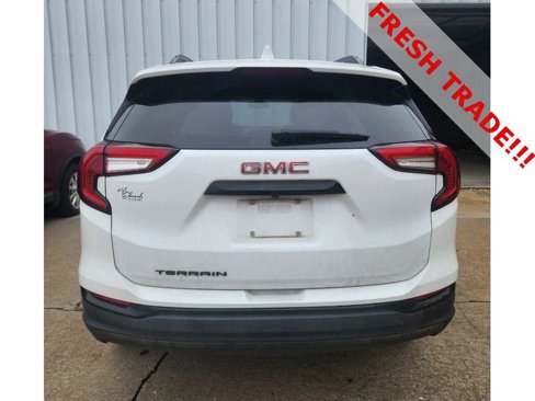 Used 2023 GMC Terrain SLE w/ Driver Convenience Package image 5