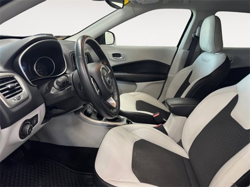 Used 2018 Jeep Compass Latitude w/ Popular Equipment Group image 6