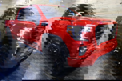 Used 2021 GMC Sierra 1500 Elevation w/ X31 Off-Road Package image 2
