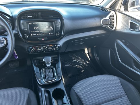 Used 2023 Kia Soul LX w/ LX Technology Package image 15