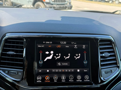 Certified 2021 Jeep Grand Cherokee Trailhawk image 21