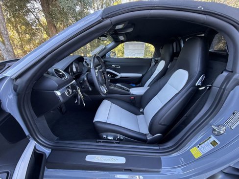 New 2025 Porsche 718 Boxster image 15