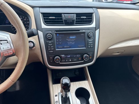 Used 2016 Nissan Altima 2.5 SL w/ 2.5 Technology Package image 14