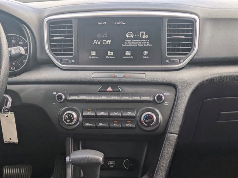 Used 2021 Kia Sportage LX image 18