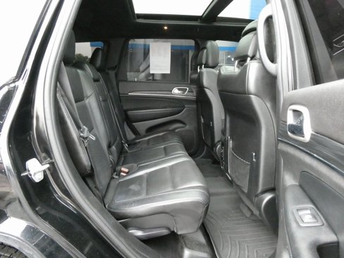 Used 2020 Jeep Grand Cherokee Limited w/ Luxury Group II image 16