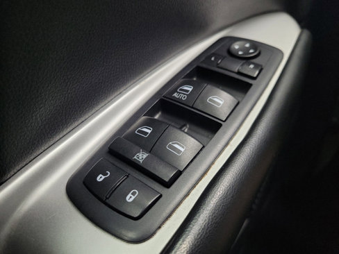 Used 2017 Dodge Journey SE w/ Flexible Seating Group image 27