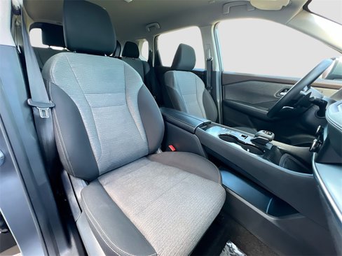 Used 2023 Nissan Rogue SV image 26
