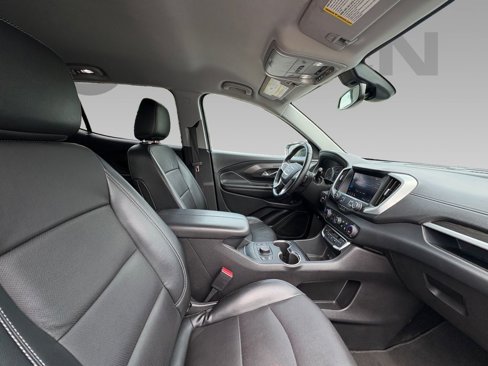 Used 2023 GMC Terrain SLT image 9