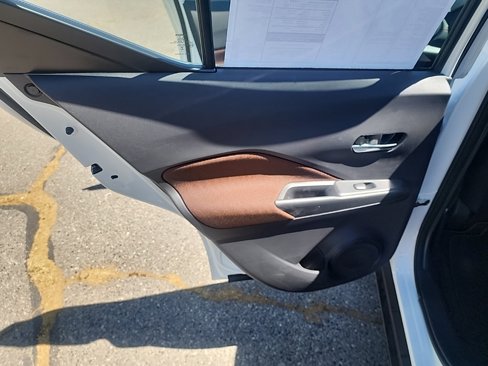 New 2024 Nissan Kicks SR image 21