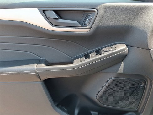 Used 2022 Ford Escape SE w/ Convenience Package image 12