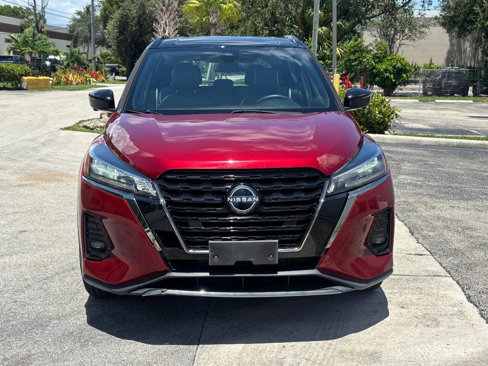 Used 2022 Nissan Kicks SR w/ Premium Package image 2