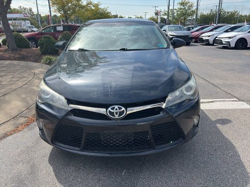 Used 2016 Toyota Camry image 2