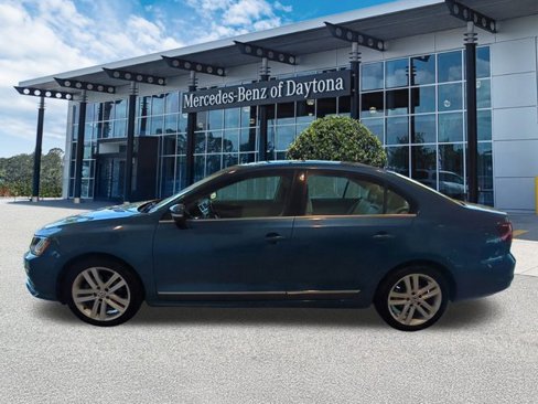 Used 2017 Volkswagen Jetta SEL image 7