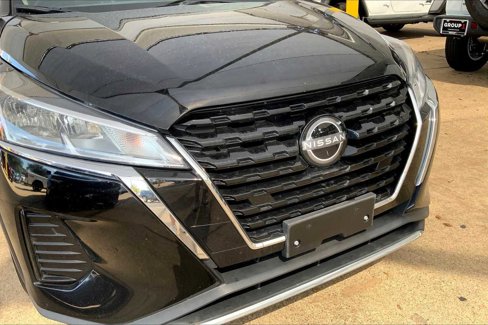 Used 2023 Nissan Kicks SV image 29