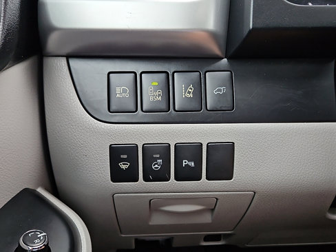 Used 2015 Toyota Highlander Limited Platinum image 21