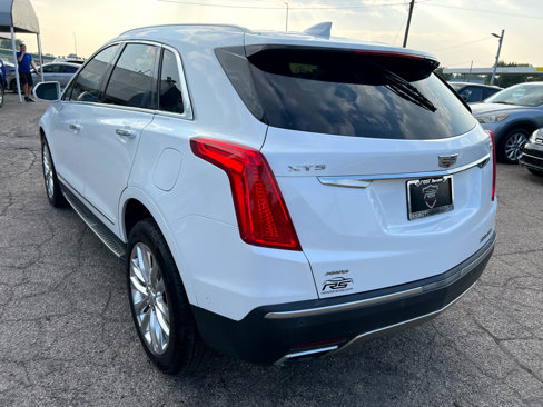 Used 2017 Cadillac XT5 Platinum w/ Driver Assist Package image 6