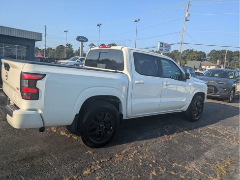 Used 2023 Nissan Frontier SV w/ SV Convenience Package image 5