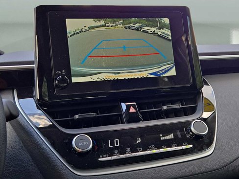 Used 2025 Toyota Corolla LE image 26