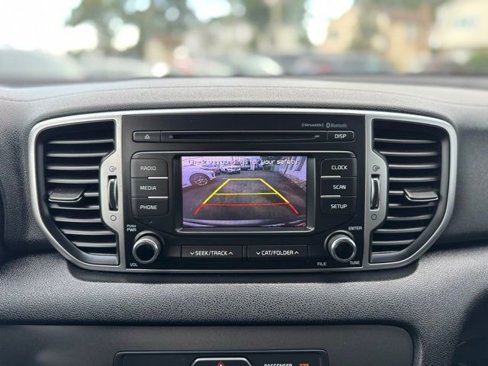 Used 2018 Kia Sportage LX image 37