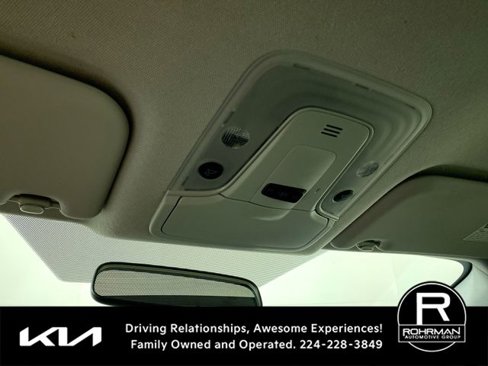 Used 2016 Toyota Prius Two image 10