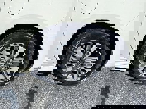 Used 2015 Honda Odyssey Touring Elite image 33