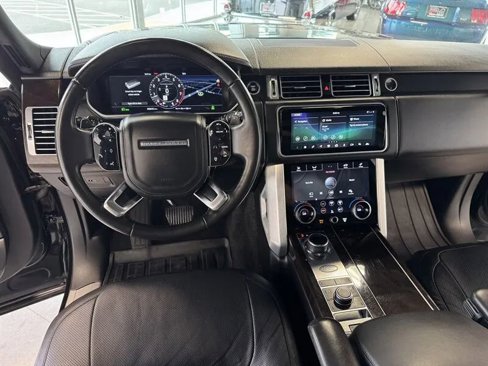 Used 2018 Land Rover Range Rover Long Wheelbase Supercharged image 11