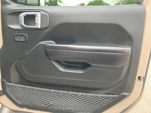 Used 2019 Jeep Wrangler Unlimited Sport S image 33