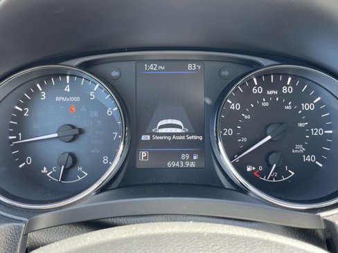 Used 2022 Nissan Rogue Sport SV w/ Technology Package image 25