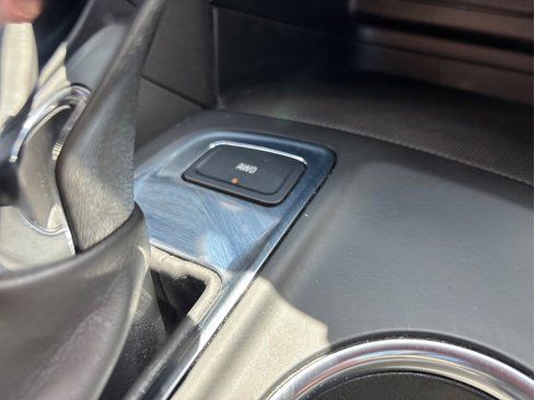 Used 2023 Chevrolet Equinox LT image 34