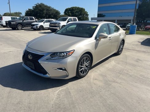 Used 2017 Lexus ES 350 image 3
