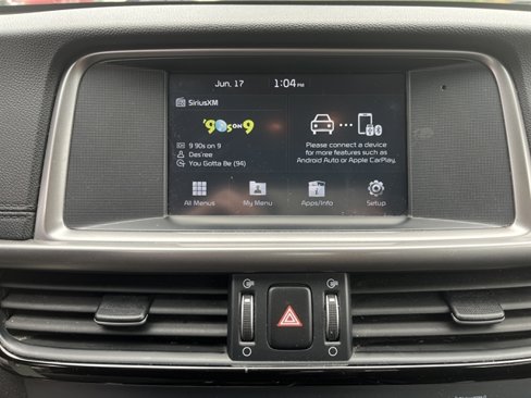 Used 2018 Kia Optima S image 16