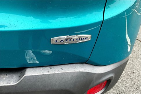Used 2021 Jeep Renegade Latitude w/ Sun & Sound Group image 22