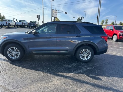 Used 2021 Ford Explorer XLT w/ Equipment Group 202A image 5