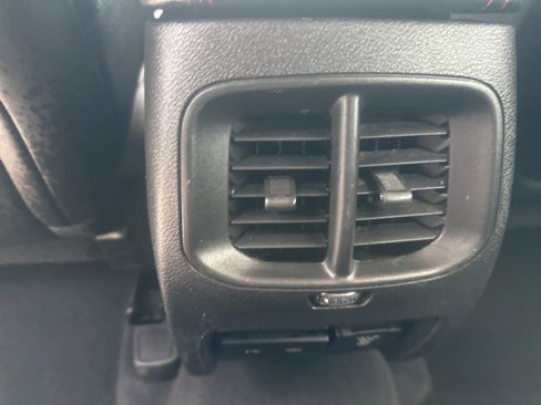 Used 2019 Jeep Cherokee Trailhawk w/ Cold Weather Group image 29