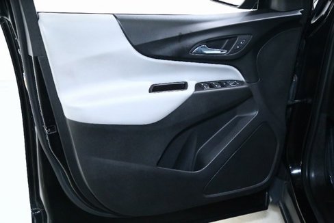 Used 2022 Chevrolet Equinox LS image 15