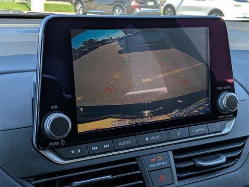 Used 2022 Nissan Altima 2.5 SV image 23