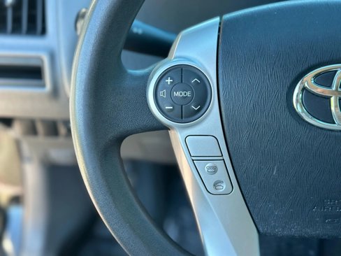 Used 2013 Toyota Prius V Two image 19