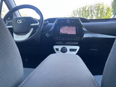 Used 2016 Toyota Prius Three image 33