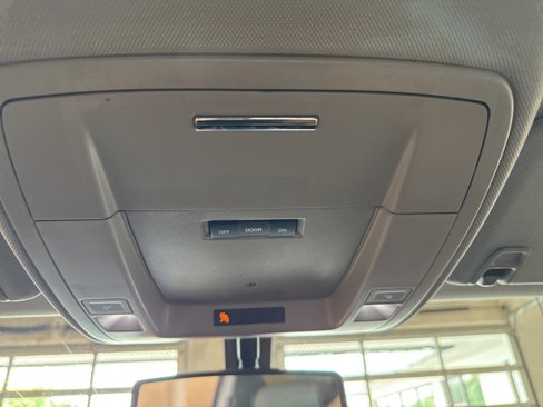 Used 2016 Chevrolet Silverado 1500 Custom image 29