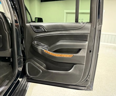 Used 2016 Chevrolet Suburban LTZ image 21