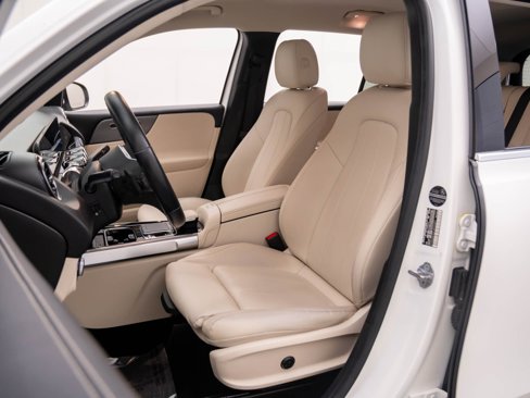 Certified 2020 Mercedes-Benz GLB 250 4MATIC image 16