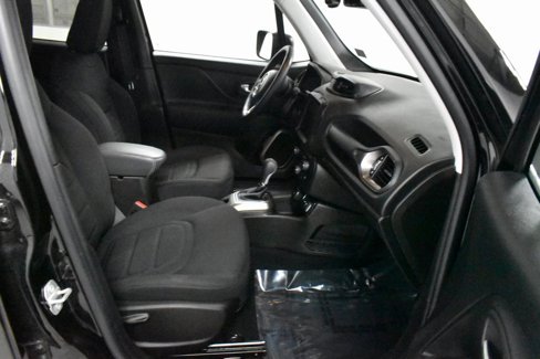 Used 2022 Jeep Renegade Latitude w/ Convenience Group image 14