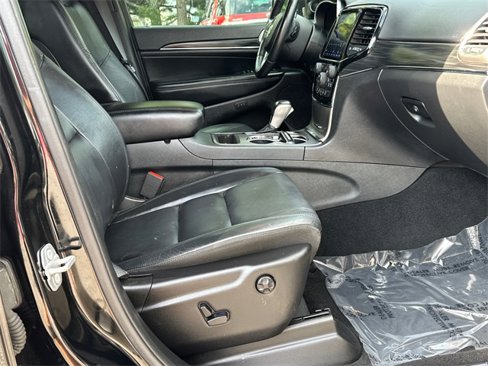 Used 2019 Jeep Grand Cherokee Limited image 13