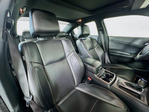 Used 2022 Dodge Charger SXT w/ Leather Interior Group image 26