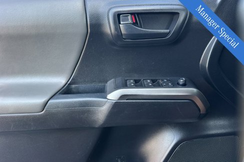 Used 2021 Toyota Tacoma SR5 image 18
